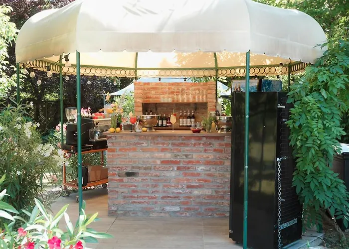 La Residenza فندق تيميشورا