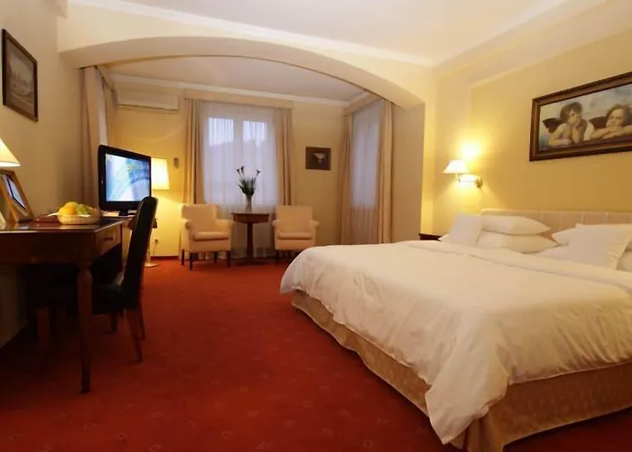 La Residenza فندق تيميشورا